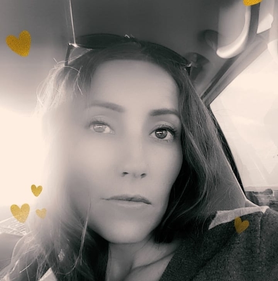 lora_connelly